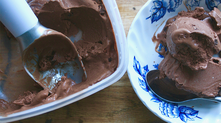 Instant Double Chocolate Chip Ice Cream – Paleo style!