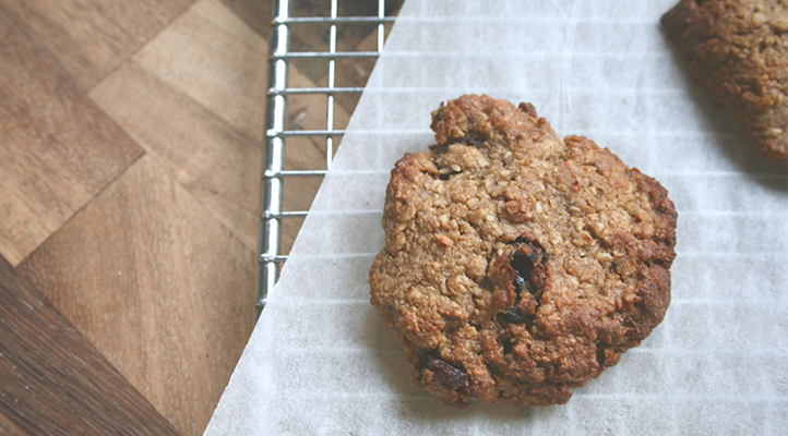 Oatmeal & Raisin Cookies (Gluten, Dairy & Sugar-free)